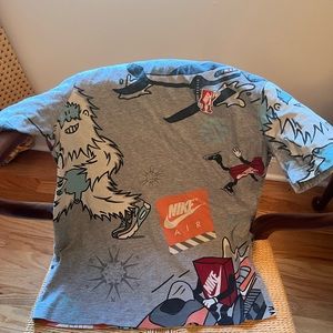 Fun boys tee Nike graphic used no flaws